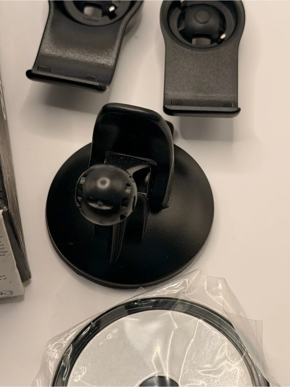 Garmin Suction Cups, Full Set, New, Multiple Holder